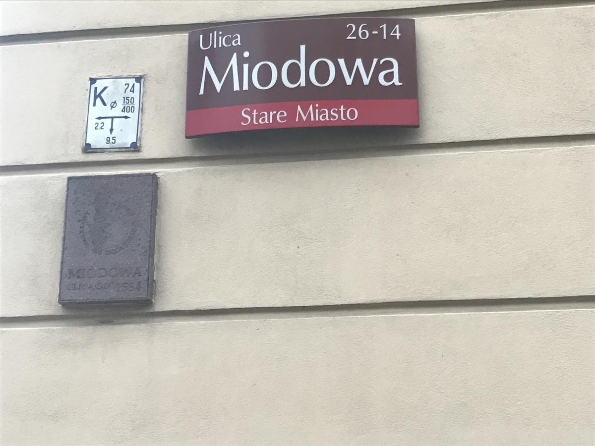 Appartement Stare Miasto Miodowa 26 à Varsovie Extérieur photo