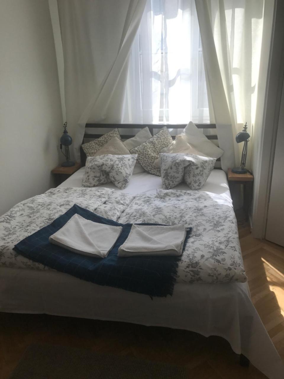 Appartement Stare Miasto Miodowa 26 à Varsovie Extérieur photo