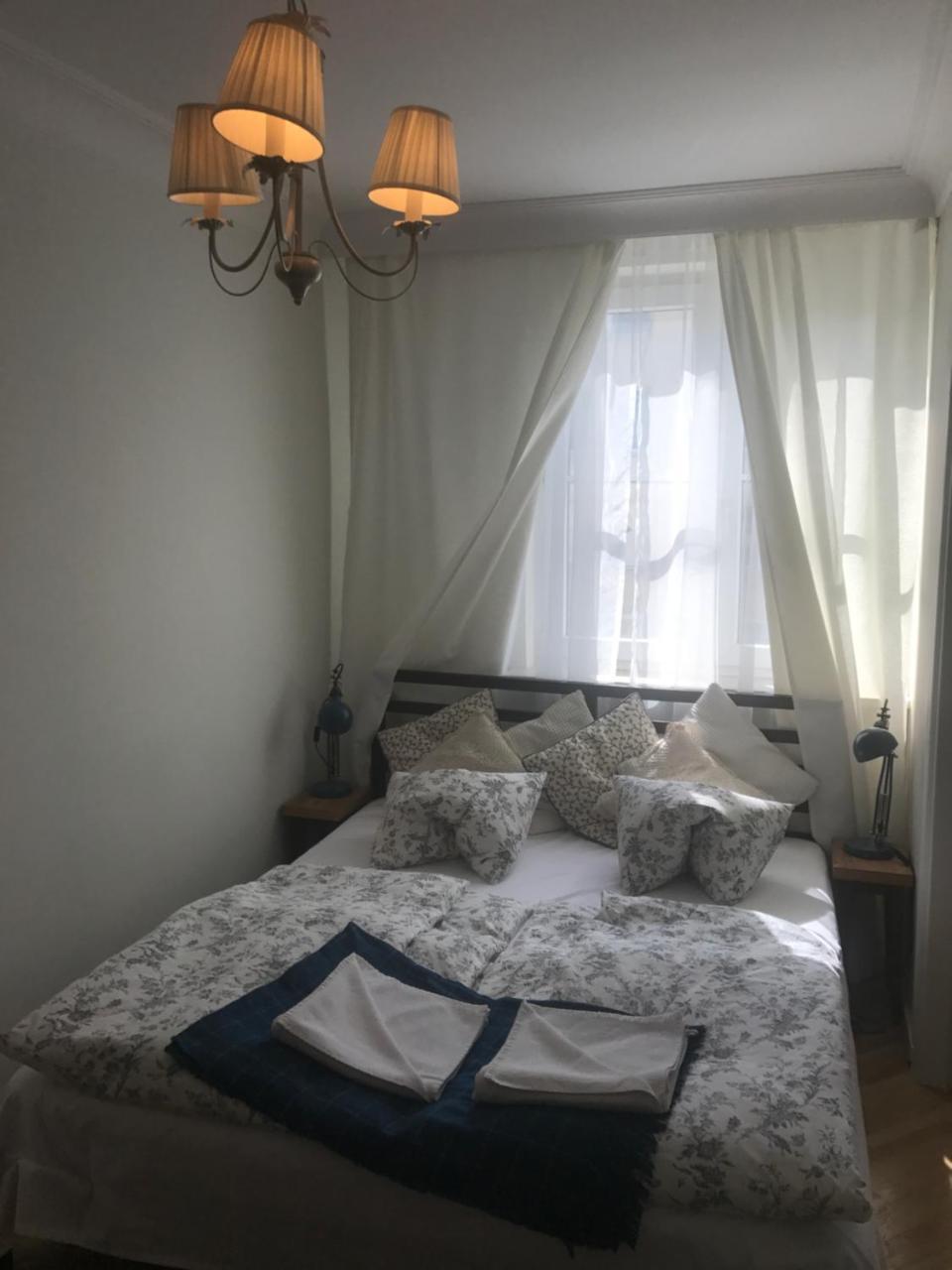Appartement Stare Miasto Miodowa 26 à Varsovie Extérieur photo